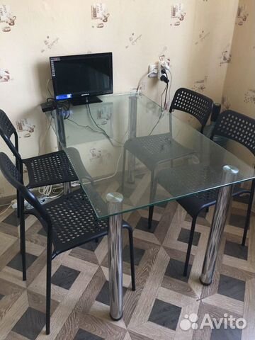 Стол и 6 стульев