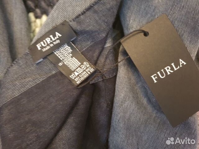 Новый женский шарф палантин Furla оригинал Новый женский шарф палантин Furla оригинал