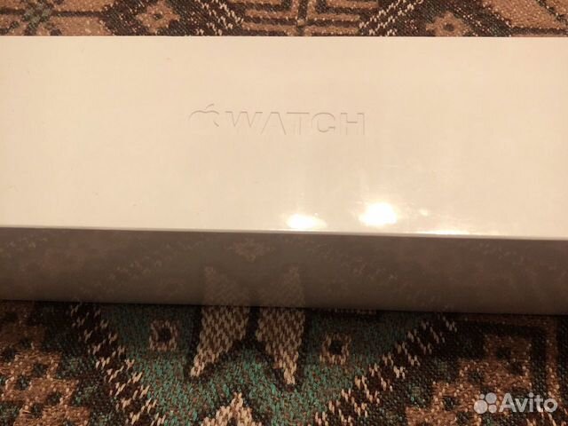 Apple watch 5 44mm из США не открывался