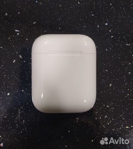 Кейс для AirPods original Кейс для AirPods original