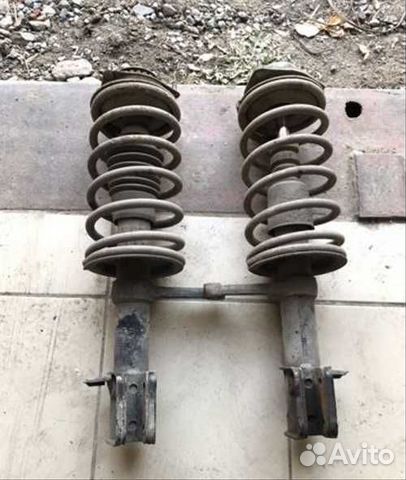 Стойки передние в сборе на ваз 2110 2112 2111