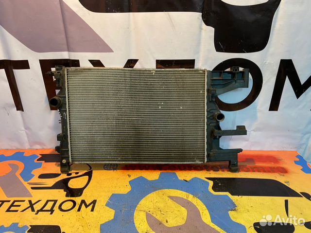 Радиатор охлаждения Opel Astra J универсал A17DTR