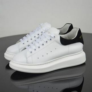 Кроссовки белые с чёрным задником Alexander mcquee