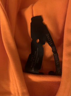 Худи Vlone playboi Carti