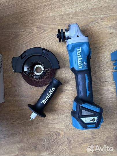 Угловая Шлифовальная машина Makita DGA511RTJ ориги