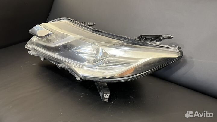 Фара передняя левая mitsubishi pajero sport 3
