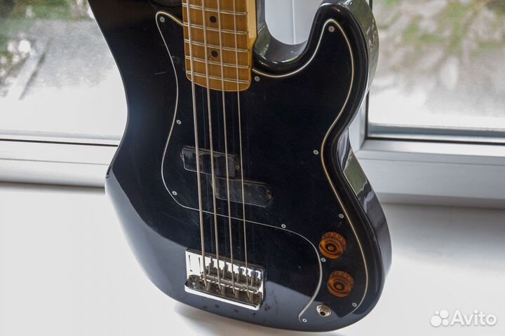 Басс гитара 4 струны