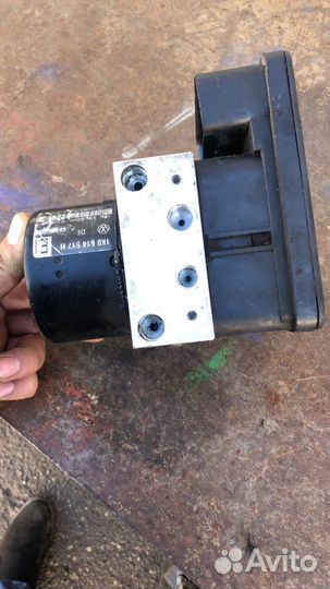 Блок абс ABS на Фольксваген гольф 5 пассат Б6 Джет