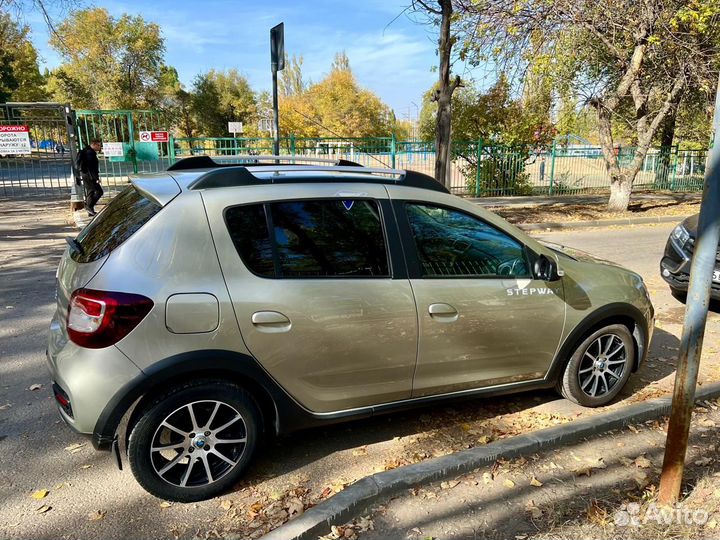 Renault Sandero Stepway 1.6 AT, 2018, 48 000 км