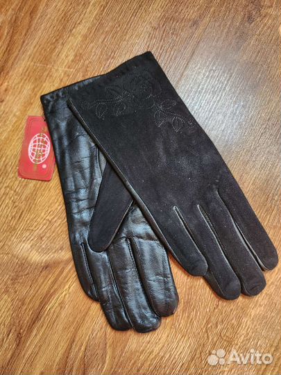Перчатки