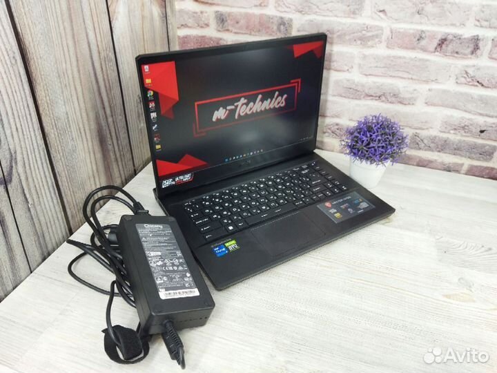 Новый игровой ноутбук MSI Vector GP66 12UGS-403RU