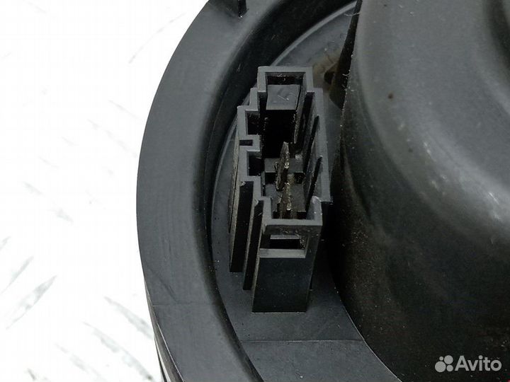 Моторчик печки Volkswagen Golf 4 2001