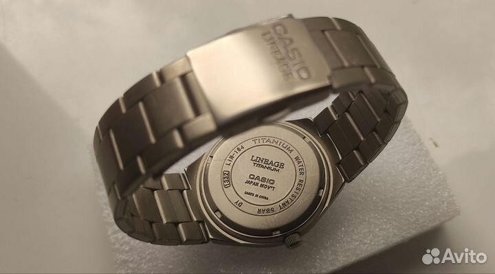 Casio Titanium Lineage 164 с циклопом