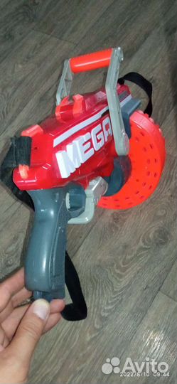 Мегаладон, нерф пистолет