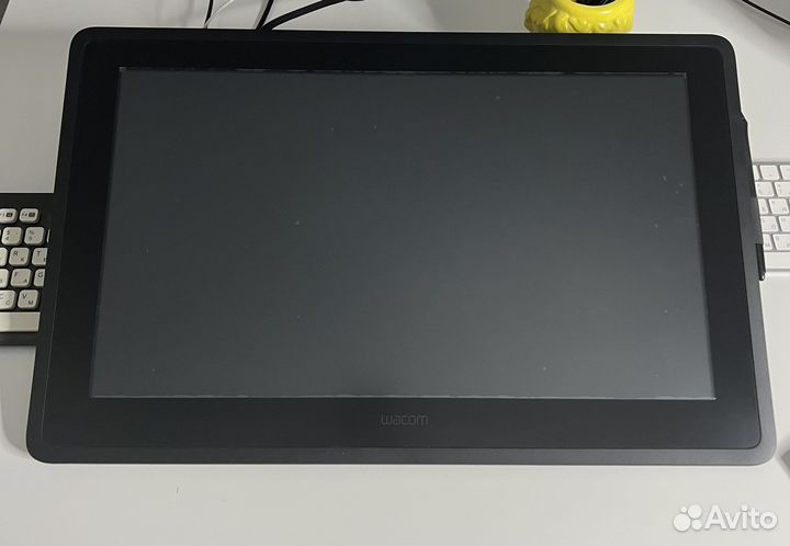 Графический планшет Wacom Cintiq 22