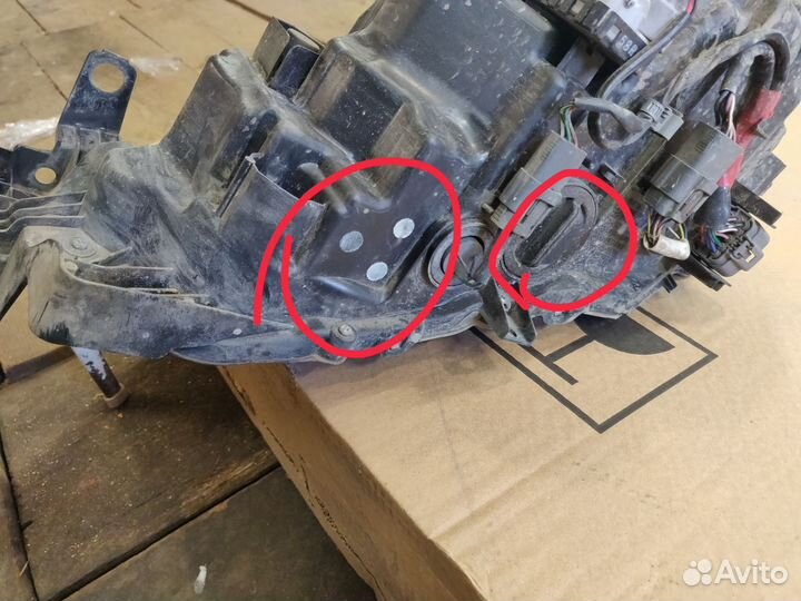 Фары передние оригинал LED AFS Мазда 6 GJ