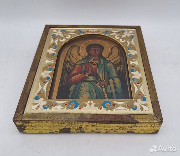 Редкая икона в киоте 