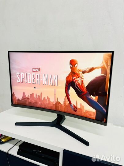 Монитор Samsung 27” Изогнутый FullHD