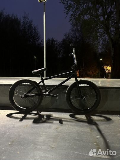Трюковой велосипед bmx