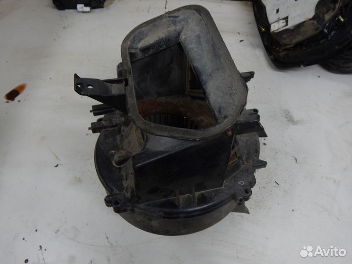 Мотор печки (печка) Nissan Sunny 1994