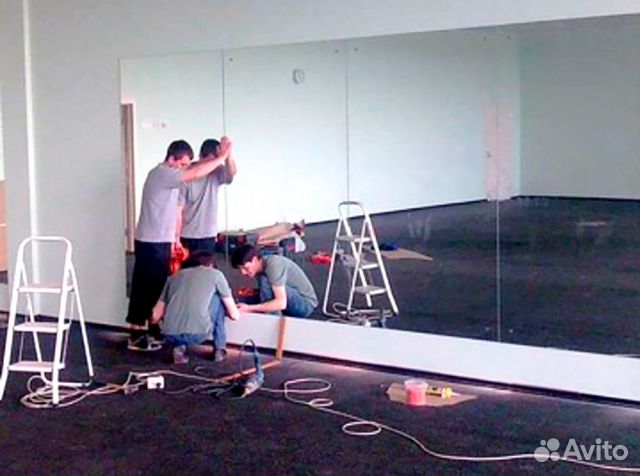 Монтаж зеркал и стекл