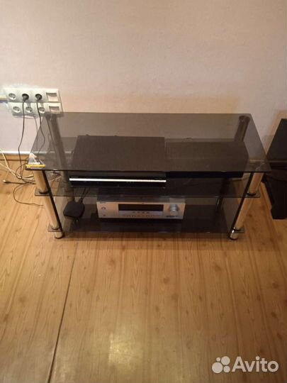 Стеклянная тумба