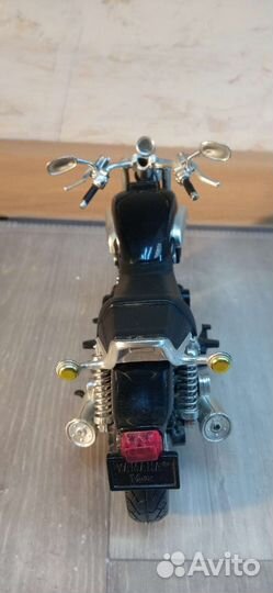 Мотоцикл Yamaha V-Max 1/12 1:12
