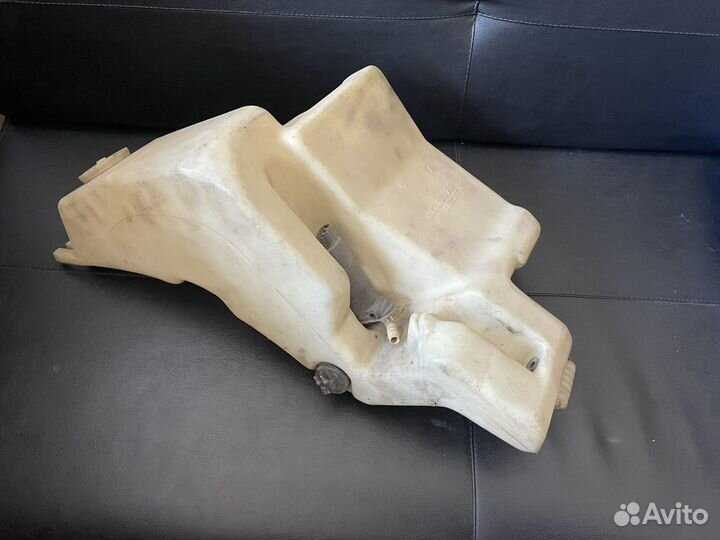 Бачок омывателя бмв е34 9,5л