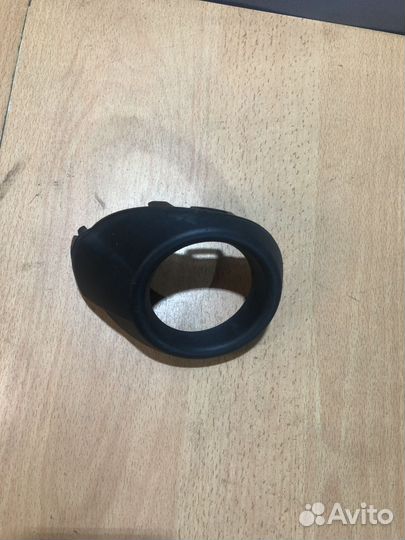 Рамка противотуманной фары левой Ford Focus III (2