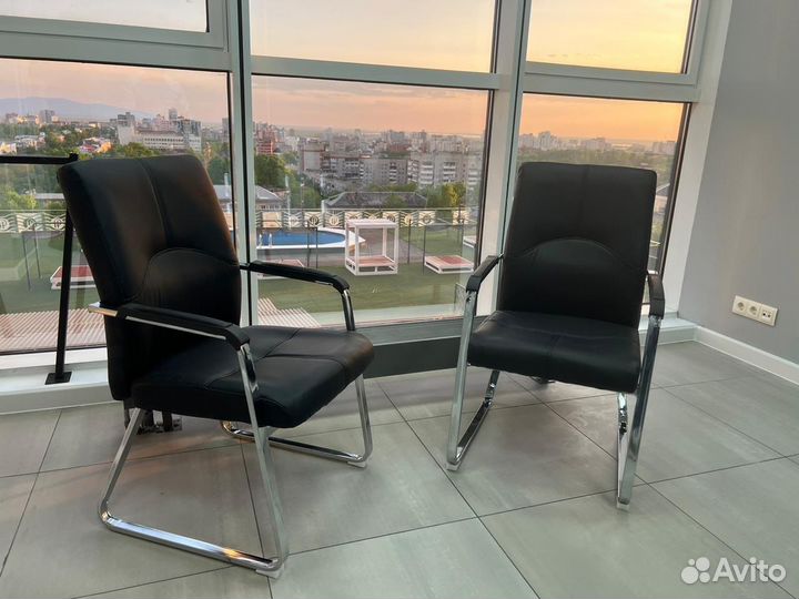 Офисное кресло новое