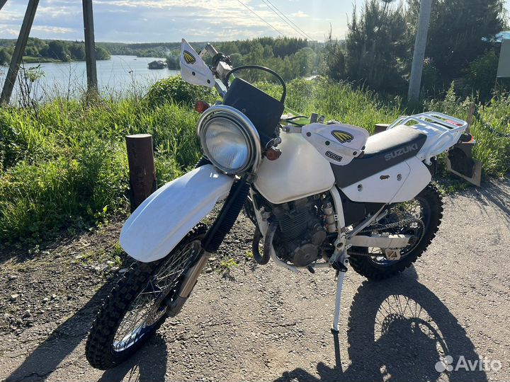 Suzuki Djebel 250