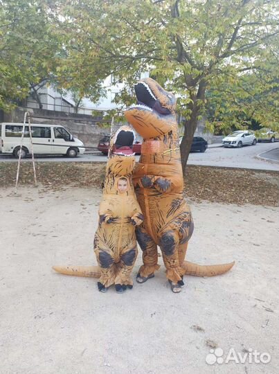 Костюм динозавра