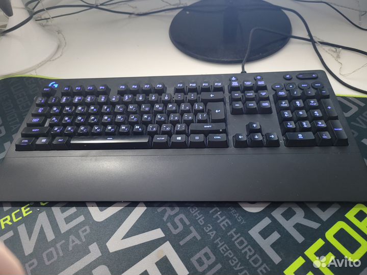 Игровая клавиатура logitech g213