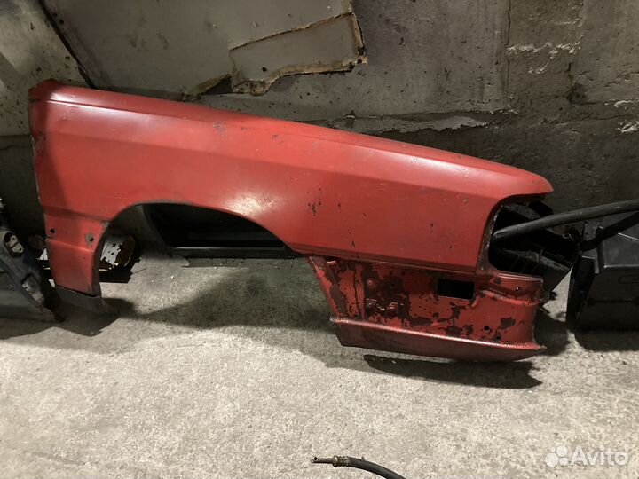 Крыло на ауди 100 С3