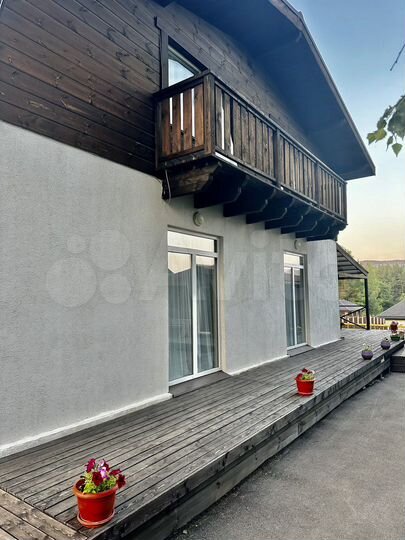 Дом 250 м² на участке 15 сот.