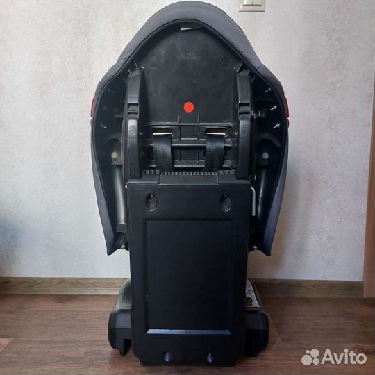 Детское автомобильное кресло Geburt