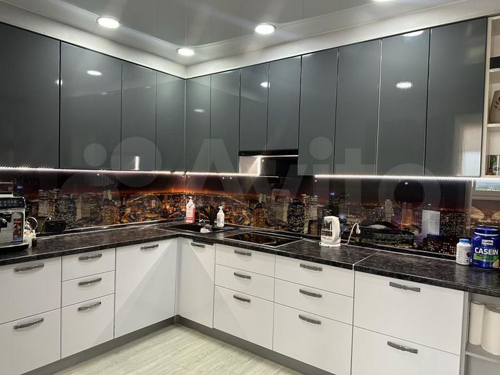 2-к. квартира, 55 м², 12/13 эт.