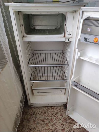 Холодильник бу маленький