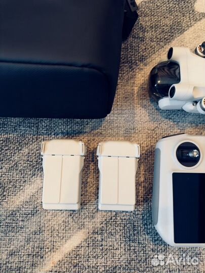 Квадрокоптер DJI Mini 3 Pro Combo Plus