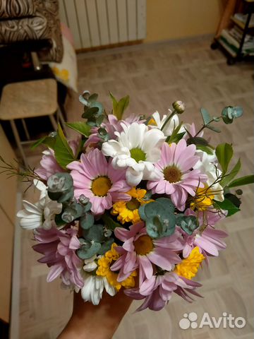 Композиции из живых цветов