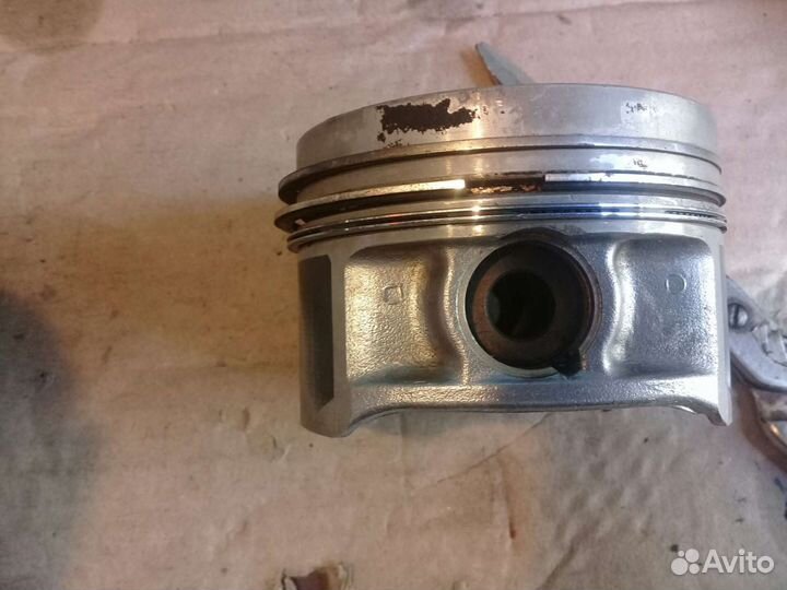 Поршень 1.8 ADR Volkswagen Passat B5