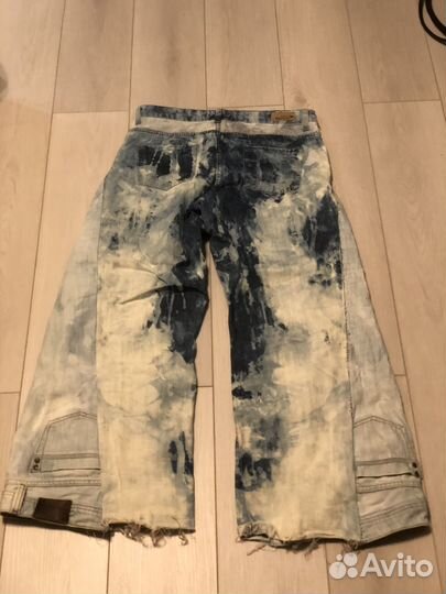 Джинсы balenciaga distressed