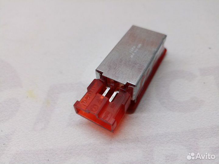 Плафон в обшивку Volkswagen Touareg 7L AXQ 2006