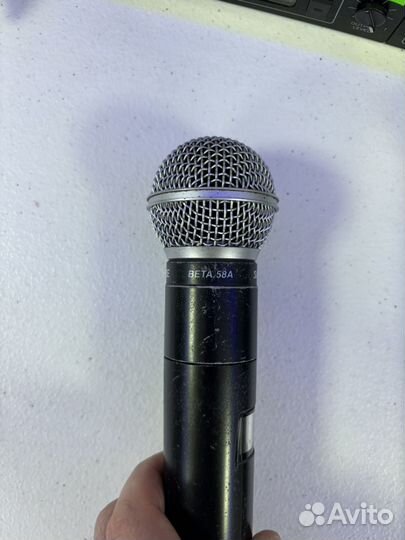 Два радиомикрофона Shure U4D,U2 Beta 58A