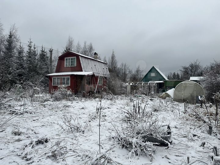 Дача 23,8 м² на участке 6 сот.