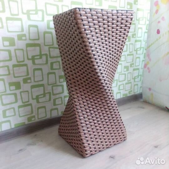 Плетёная напольная ваза - прикроватный столик. 2в1