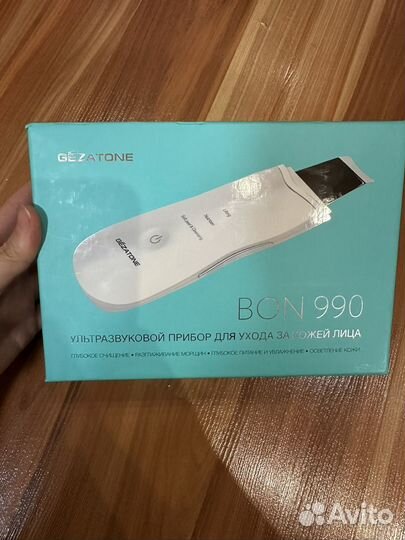Ультразвуковой аппарат для чистки лица