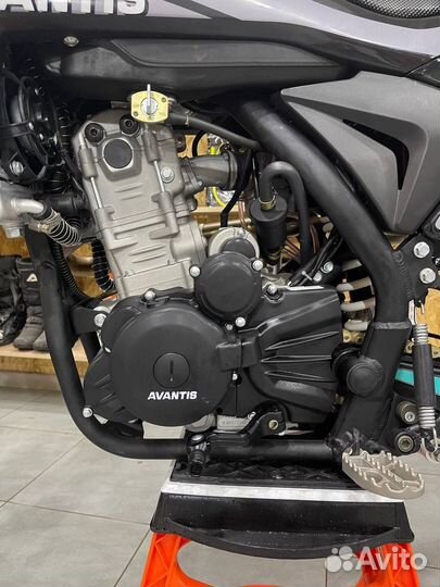 Эндуро мотоцикл Avantis A6 300