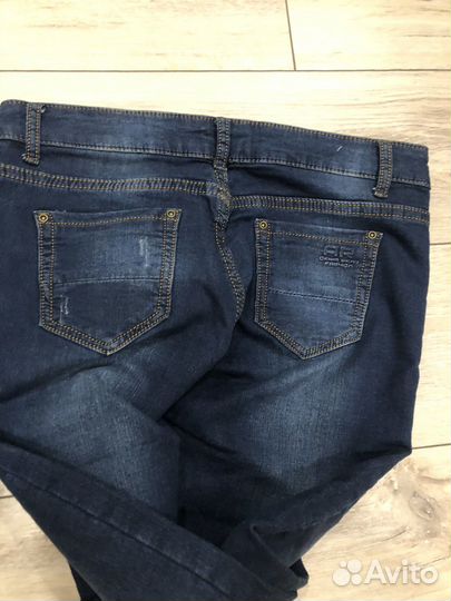 Джинсы женские