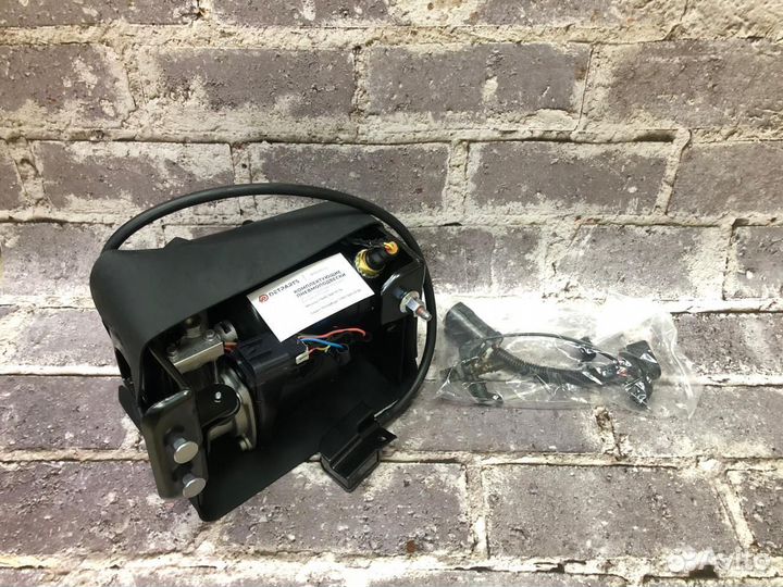 Компрессор на Cadillac Escalade 15254590